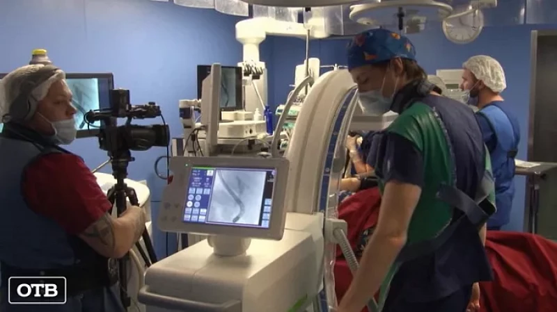 В городской больнице № 40 Екатеринбурга прошла операция по уникальной хирургической технологии