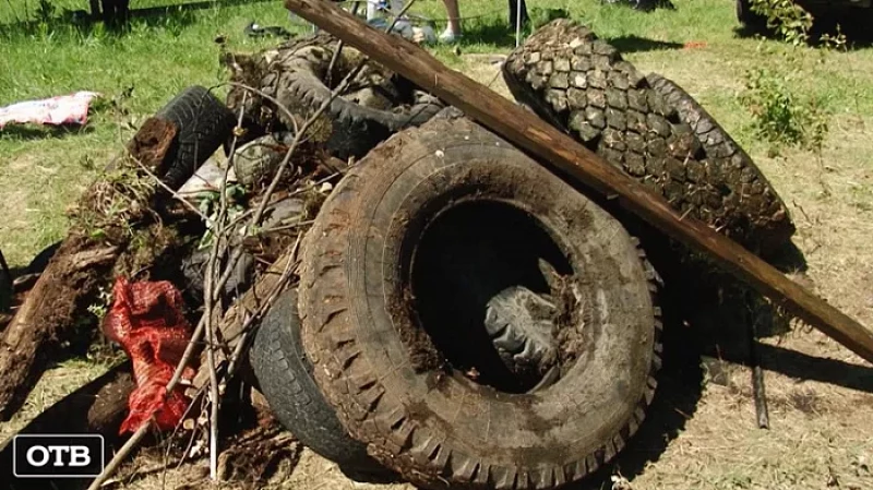 Добровольцы привели в порядок прибрежную зону Шарташа