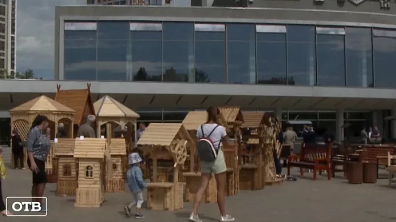 В Екатеринбурге открылась выставка-ярмарка изделий заключенных уральских колоний