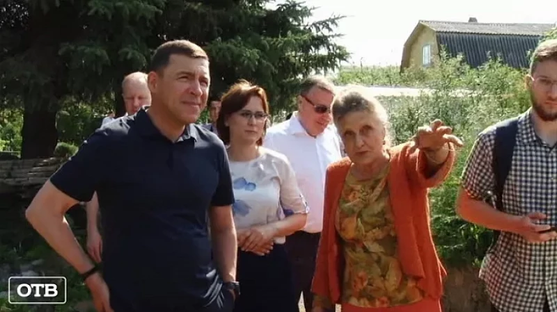 Евгений Куйвашев поручил правительству разработать комплексную программу поддержки садовых товариществ