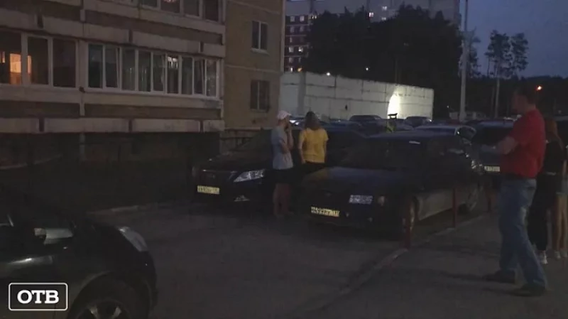 В Екатеринбурге иномарка сбила 10-летнего велосипедиста