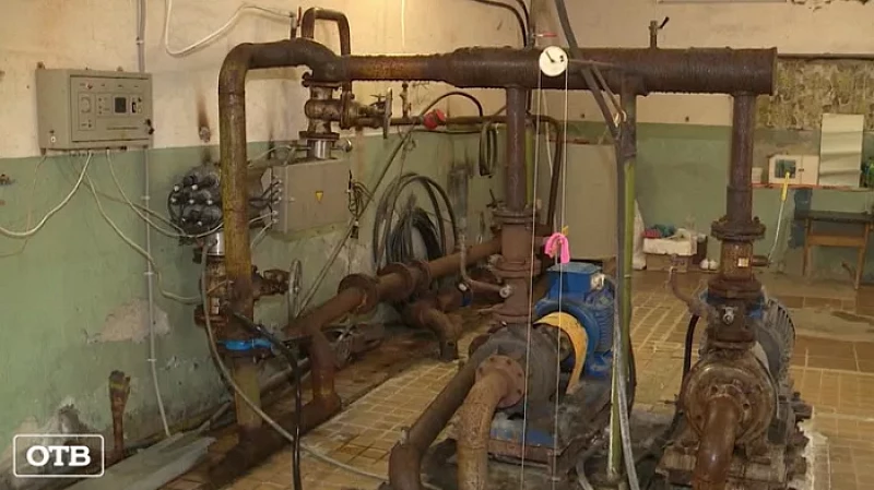 В поселке под Каменском-Уральским четыре тысячи человек остались без воды