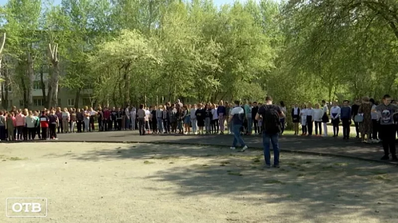 В школах Свердловской области проходят профилактические рейды проверки систем безопасности