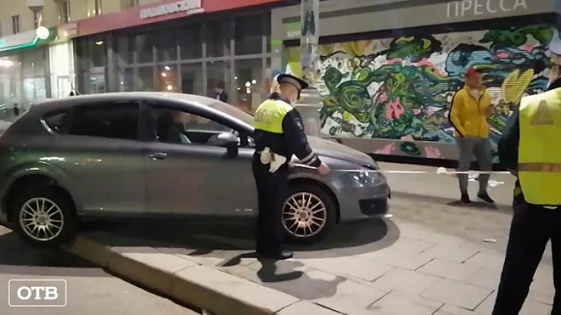 В ДТП в центре Екатеринбурга пострадали шесть человек