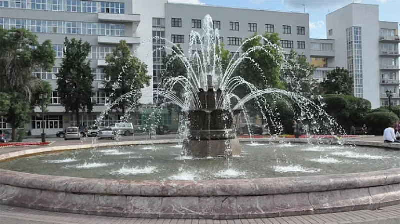 Фонтаны Екатеринбурга выходят из «зимней спячки»