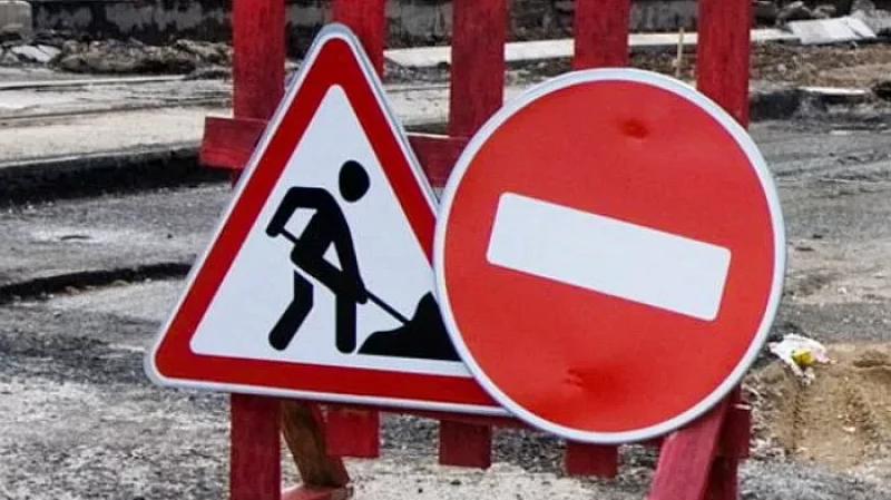 Жители Первоуральска жалуются на грузовики во дворе дома