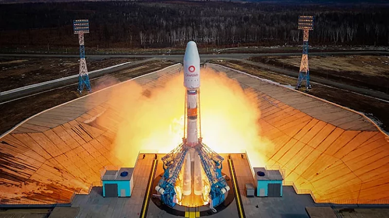 С космодрома «Восточного» стартовала ракета со спутниками связи