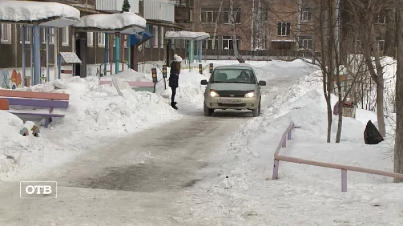 Итоги недели: заснеженные дороги посёлка Покровское-1