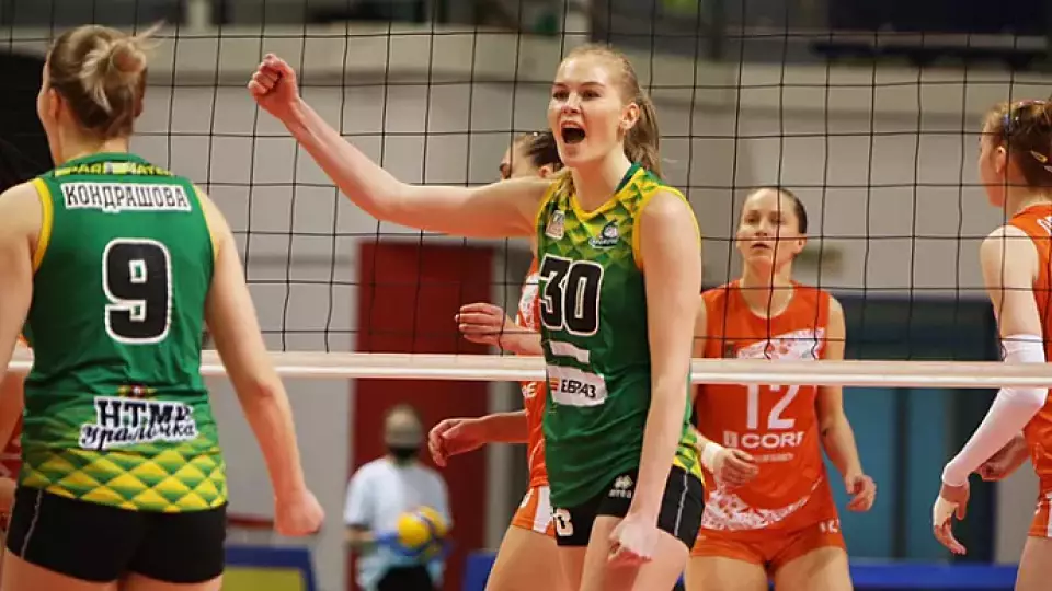 «Уралочка» прошла в Финал Шести, повторно обыграв «Липецк»