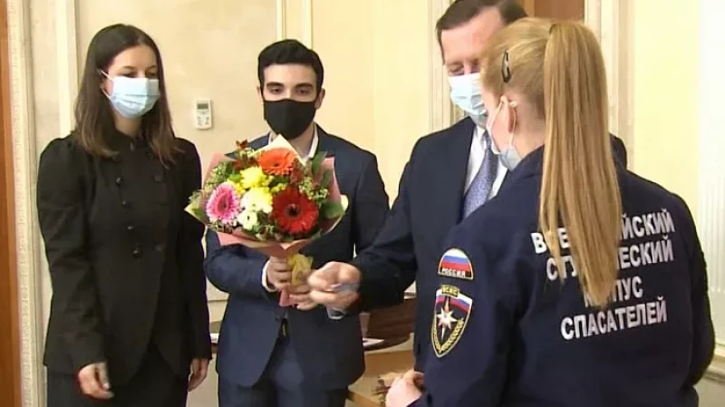 Свердловские волонтёры получили награды президента и губернатора