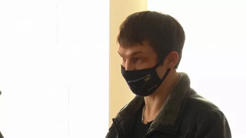 Первоуралец, плативший за цветы фальшивками, пошёл под суд