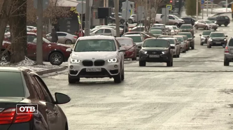 Осторожно, скользко: уральцев предупредили о температурных качелях
