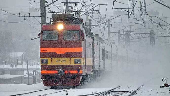 Под Белоярским почтовый поезд сбил 17-летнего пешехода