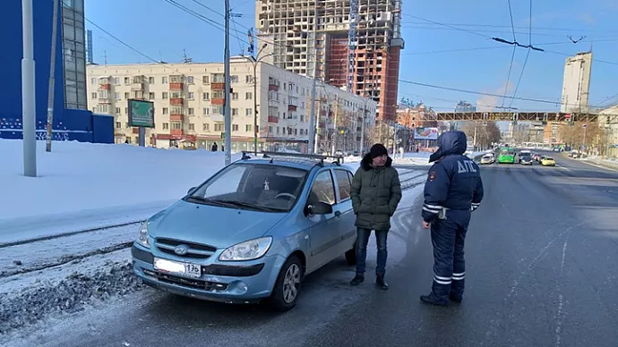 Екатеринбуржец без водительских прав попался пьяным за рулём