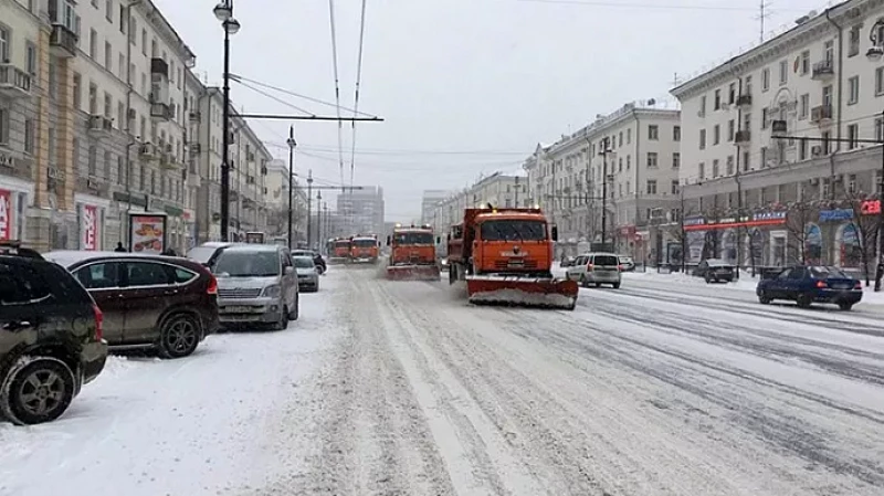 С каких улиц Екатеринбурга 3 марта будут эвакуировать автомобили