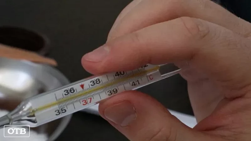 Почётный караул из Екатеринбурга начали прививать от COVID-19