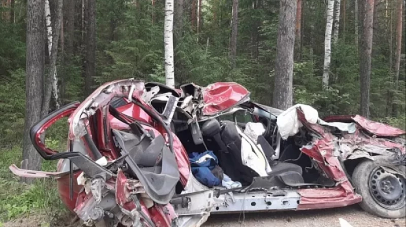 Уралец, погубивший парня и 15-летнюю девушку в ДТП, получил 9 лет колонии