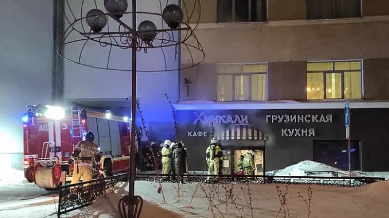 В Екатеринбурге под утро загорелось кафе грузинской кухни