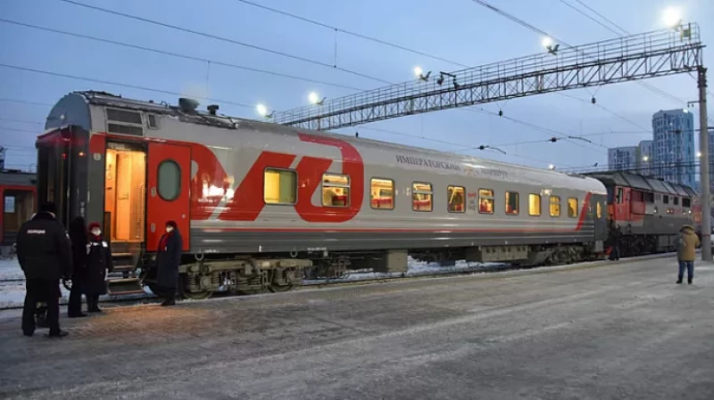 «Императорский вагон» начал курсировать между Екатеринбургом и Алапаевском