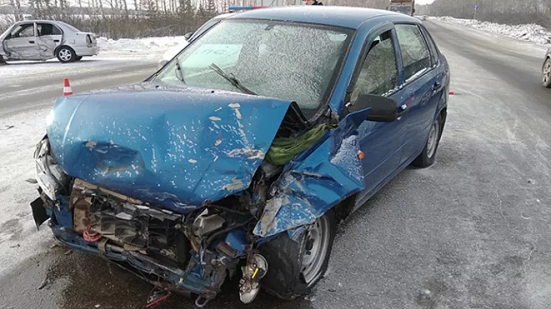 Четыре человека пострадали в ДТП на трассе под Белоярским