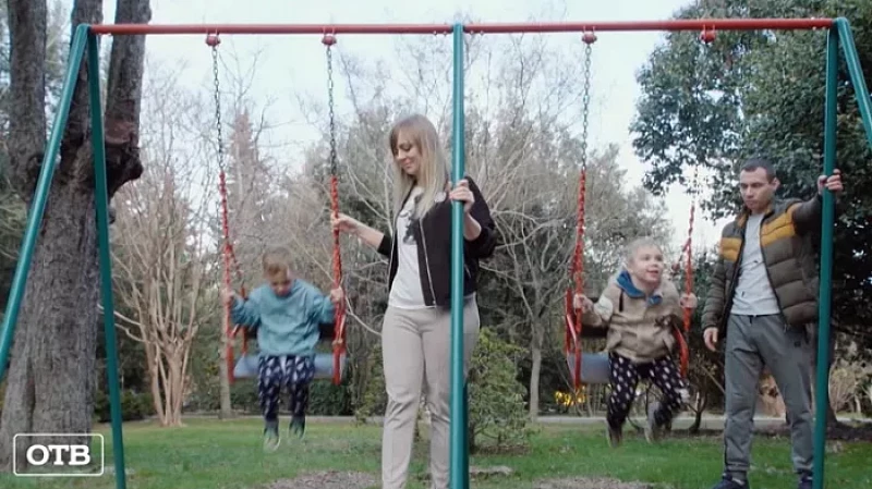 Шестеро детей из Свердловской области прошли курс дельфинотерапии