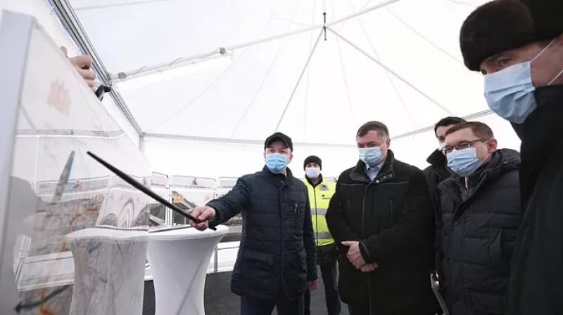 Вице-премьер Марат Хуснуллин осмотрел ЕКАД и Деревню Универсиады-2023