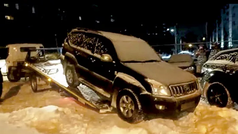 Екатеринбуржец едва не лишился «Ленд Крузера» из-за шестизначного долга