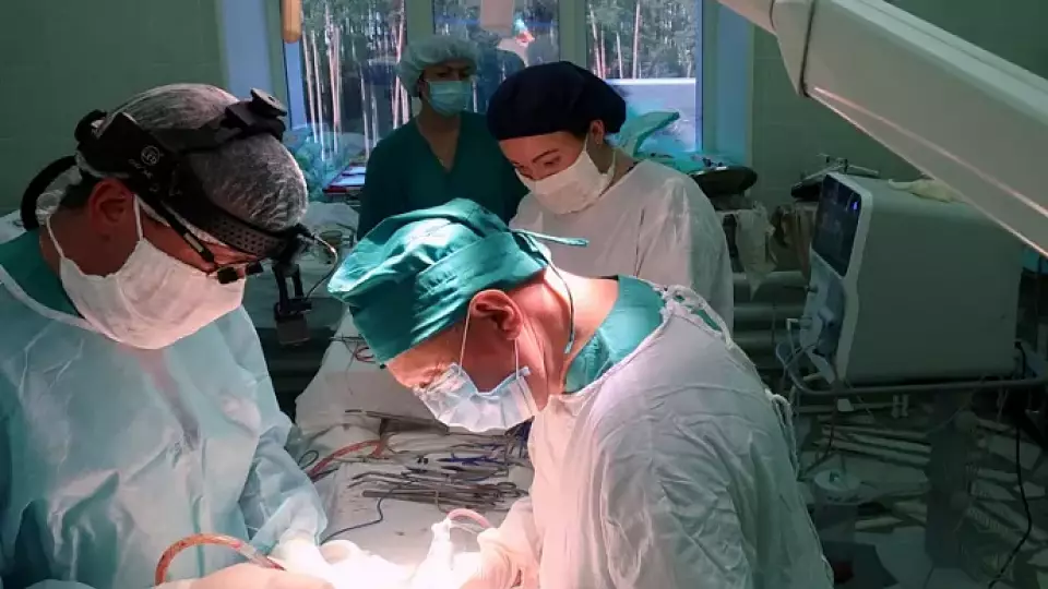 Свердловская ОКБ № 1 получила новое хирургическое оборудование