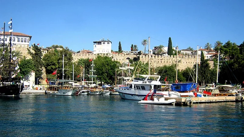 Екатеринбург и Анталью вновь связали прямым рейсом