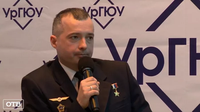 Пилот Дамир Юсупов встретился со студентами Юридического университета