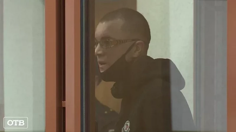 На суде в Первоуральске обвиняемый оскорбил семью убитой женщины