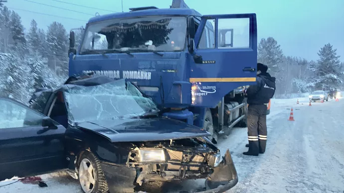 В Полевском водитель «Ауди» погиб в ДТП с грузовиком