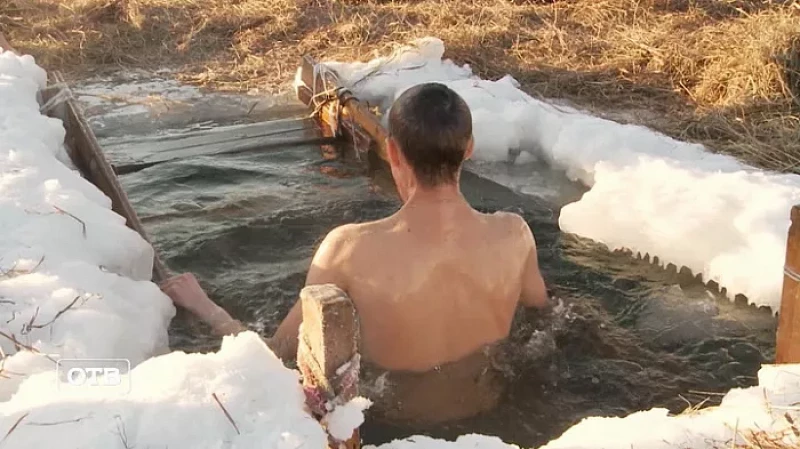 Итоги недели: крещенские купания с поправкой на COVID-19