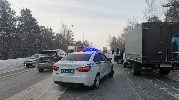 Массовое ДТП возле Берёзовского, есть пострадавшие