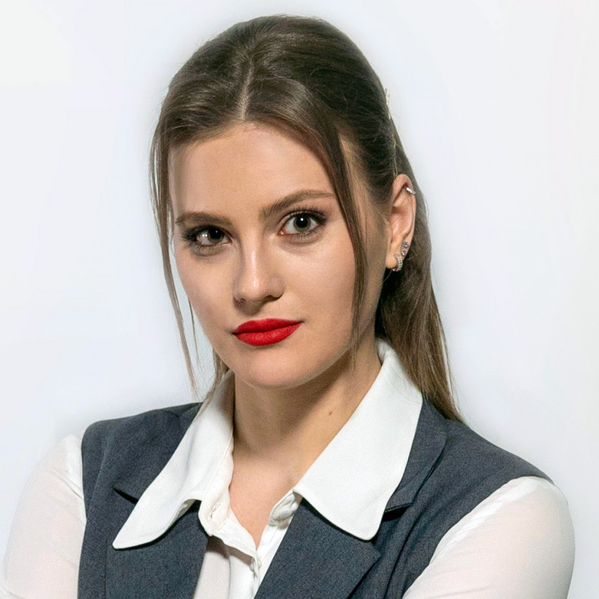 Анна Семилетова