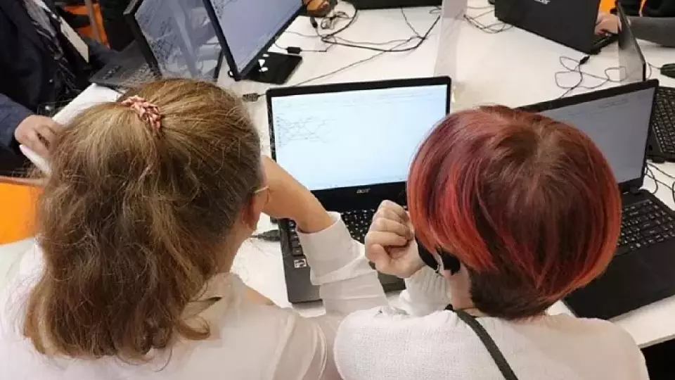 Российские компании способствуют профориентации школьников