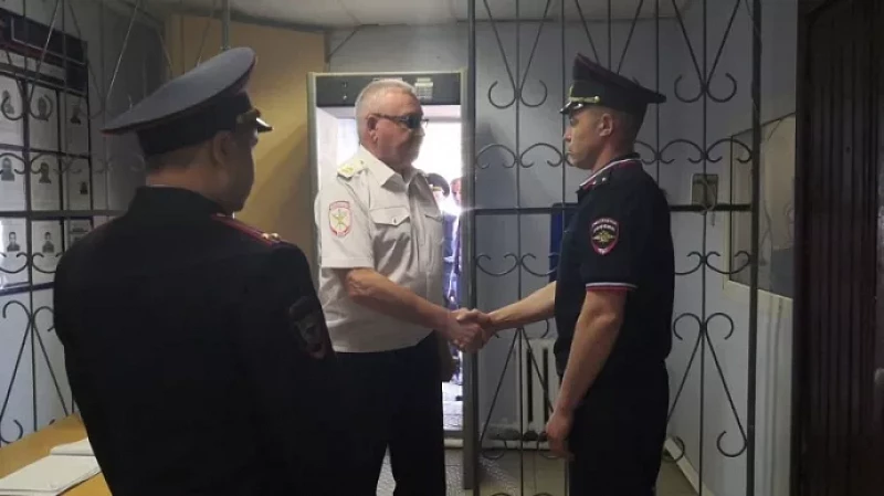 В Шалинском ОВД три руководителя получили выговоры