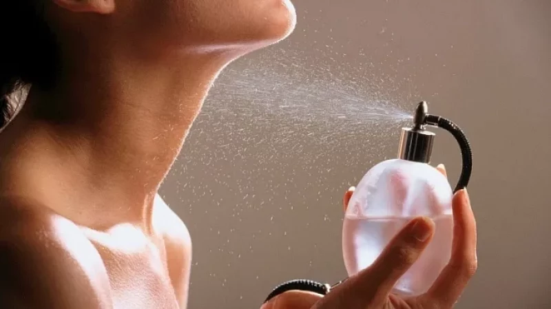 Парфюмерный стилист рассказал, как правильно выбрать и использовать духи