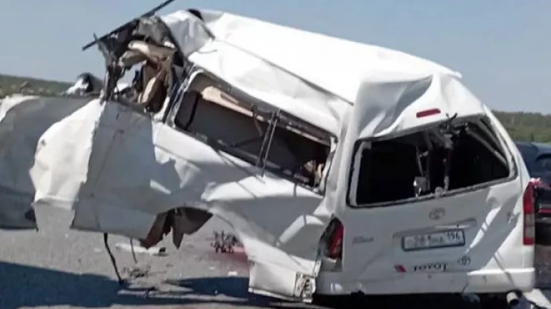 В Челябинской области разбился микроавтобус