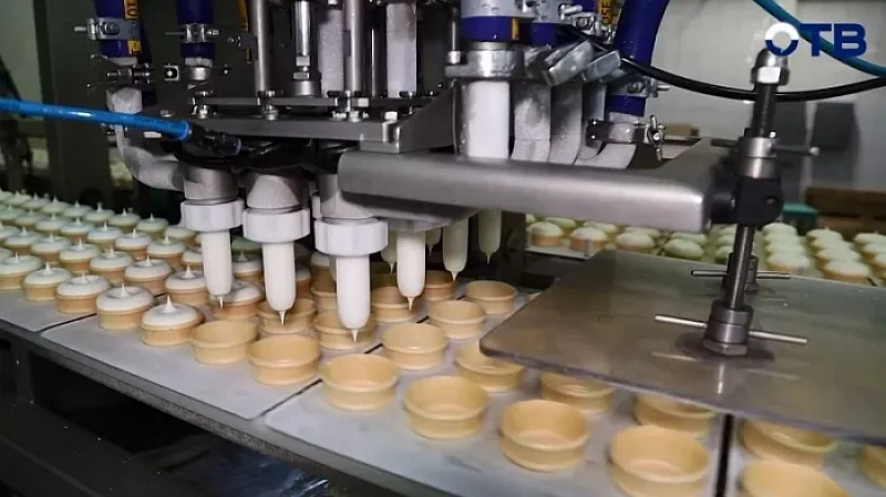 Как делают мороженое: экскурсия для победителей проекта «Верный отличник» по Хладокомбинату № 3