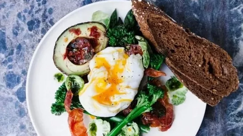 Врачи рекомендуют школьникам бросить все диеты перед ЕГЭ