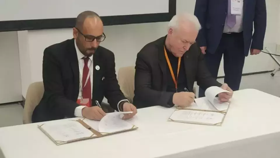 УрФУ и ОАЭ подписали соглашение о создании эмиратско-русского психологического словаря