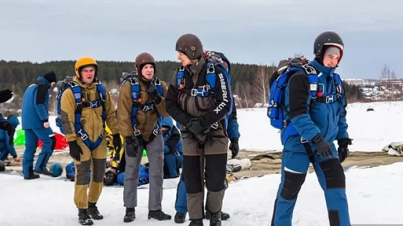 Евгений Куйвашев выделил более 6,7 млн рублей на оборудование для борьбы с лесными пожарами