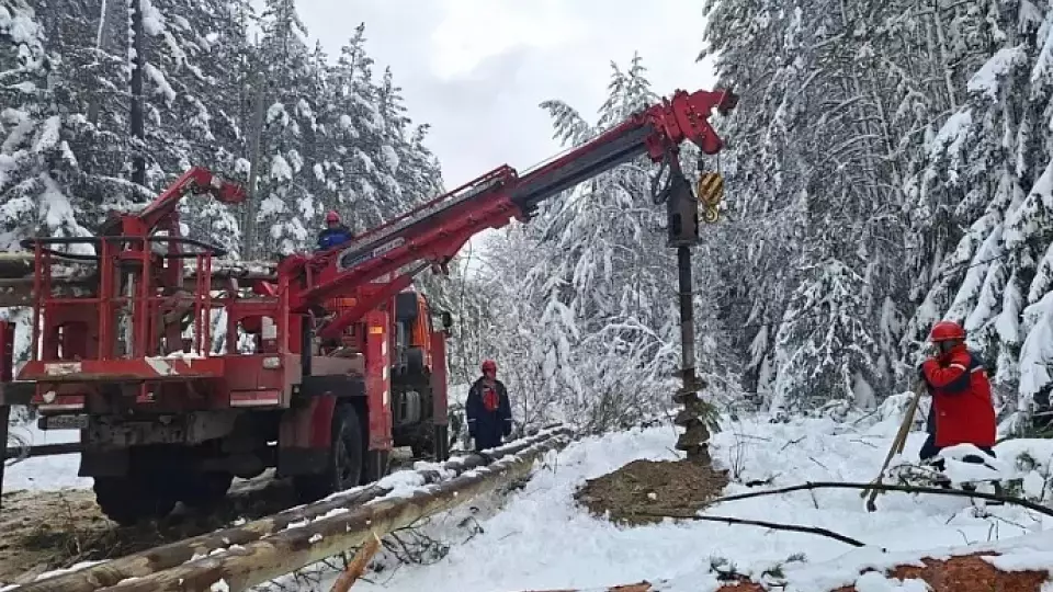 За ночь энергетики вернули свет в пригород Екатеринбурга, Сысертское ГО и Нижнесергинское МО