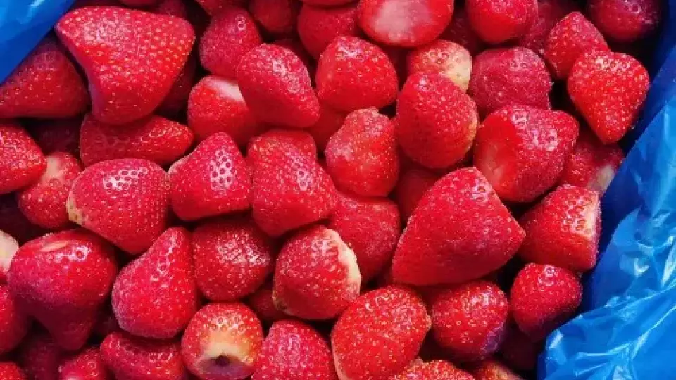 Пять тонн зараженной клубники привезли в Екатеринбург из Турции