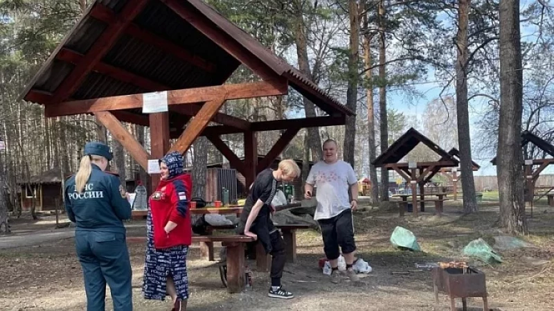 В Свердловской области зафиксировали более 50 нарушений пожарной безопасности