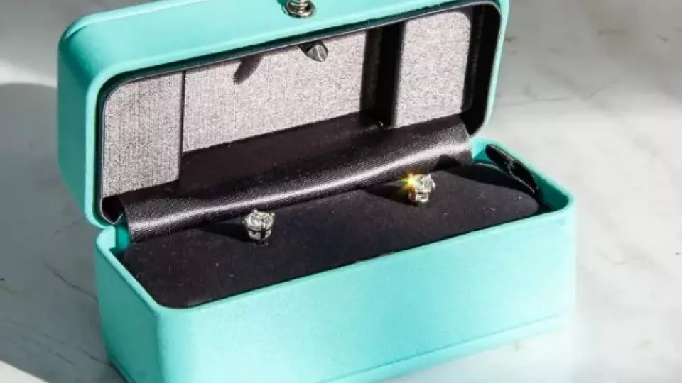 За провоз серёг Tiffany из Баку в Самару пассажиру грозит до 7 лет тюрьмы