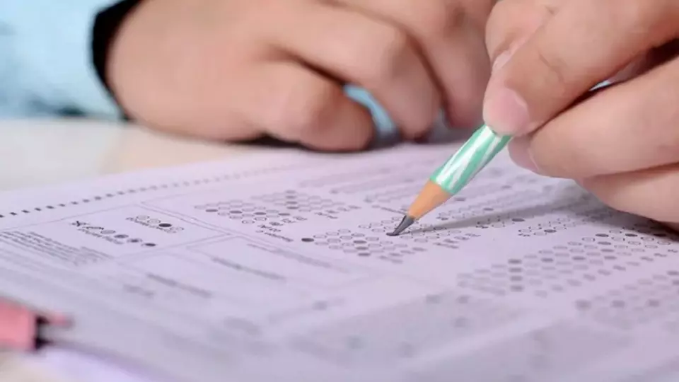 70% екатеринбургских выпускников улучшили результаты ЕГЭ на пересдаче