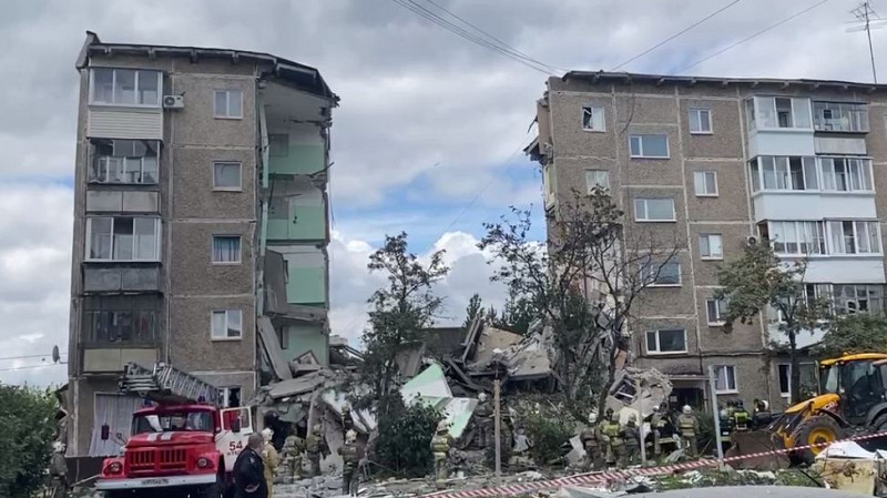 Губернатор Свердловской области выехал на место ЧП в Нижнем Тагиле