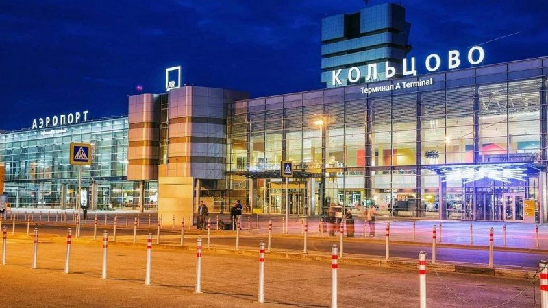 МВД на транспорте: паника в «Кольцово» началась из-за упавшей урны